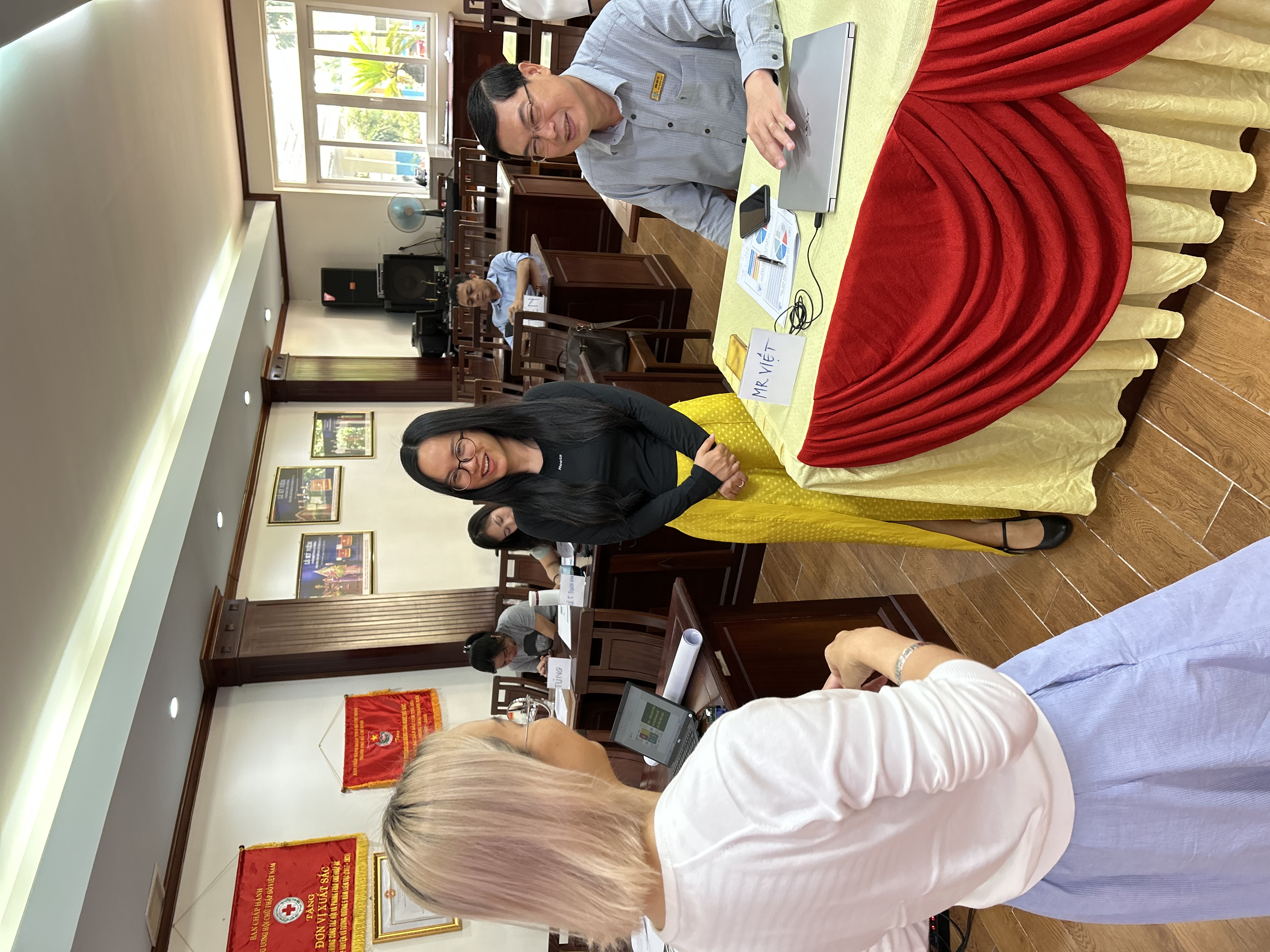 Thầy Dương Quốc Việt